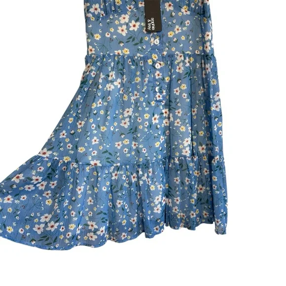 NWT Sophie &Trey Floral Blue Dress Size Medium - Picture 2 of 5